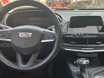Cadillac CT4 2020, 90000 км, за 69900 CNY - фото 9