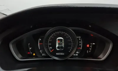 Volvo V40 2018, 106925 км, за 10500000 KRW - фото 8
