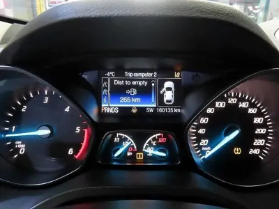 Ford Kuga 2016, 160138 км, за 7000000 KRW - фото 9