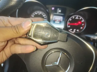 Mercedes-Benz C-Class 2018, 85000 км, за 90433.39 CNY - фото 9