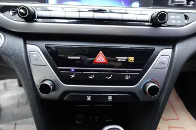 Hyundai Avante 2018, 99748 км, за 10400000 KRW - фото 10