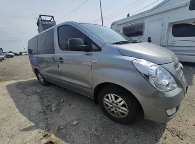 Hyundai Starex 2018, 253376 км, за 7900000 KRW