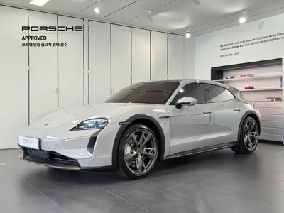 Porsche Taycan · 2025 год
