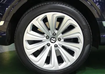 Bentley Bentayga 2021, 49000 км, за 193000000 KRW - фото 9