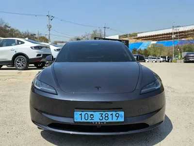 Tesla Model 3 · 2026 год