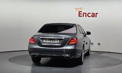 Mercedes-Benz E-Class 2020, 77425 км, за 29200000 KRW - фото 4