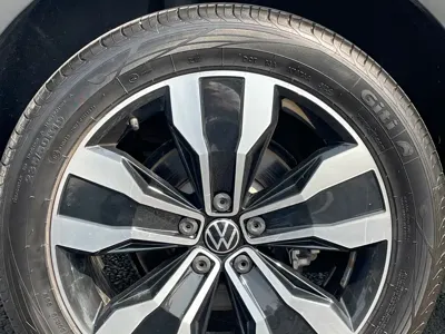 Volkswagen Tiguan L 2021, 50000 км, за 99800 CNY - фото 13