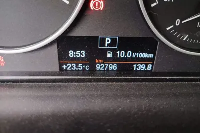 BMW 3 Series 2015, 92700 км, за 54023.46 CNY - фото 12