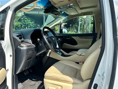 Toyota Alphard 2023, 80000 км, за 618000 CNY - фото 11