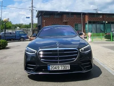 Mercedes-Benz S-Class · 2024 год