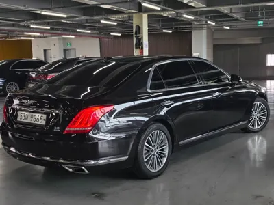 Genesis EQ900 2018, 309500 км, за 8300000 KRW