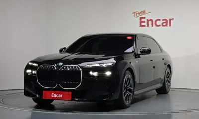 BMW 7-Series · 2024 год