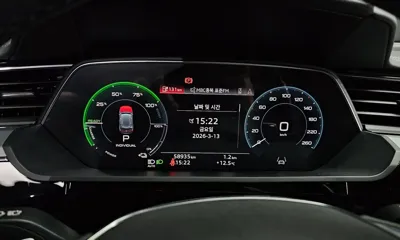 Audi e-tron 2022, 58935 км, за 53500000 KRW - фото 8