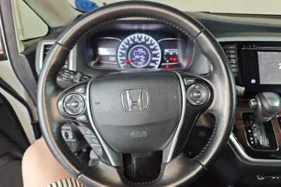 Honda Odyssey 2017, 95100 км, за 115778.15 CNY - фото 13