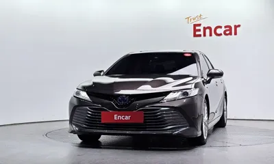 Toyota Camry 2018, 64072 км, за 23900000 KRW