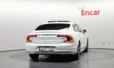 Volvo S90 2023, 139607 км, за 30500000 KRW