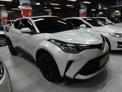 Toyota C-HR 2021, 83700 км, за 77530.84 CNY