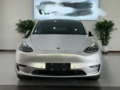 Tesla Model Y 2021, 90000 км, за 138000 CNY