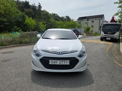 Hyundai Sonata 2014, 127648 км, за 4990000 KRW