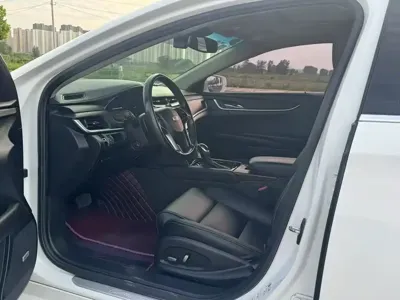 Cadillac XTS 2018, 118000 км, за 69100 CNY