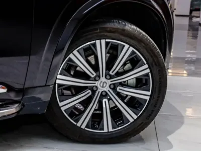 Volvo XC90 2024, 27799 км, за 298800 CNY