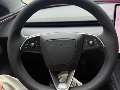 Tesla Model 3 2025, 9000 км, за 158800 CNY - фото 12