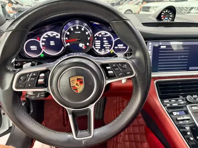 Porsche Panamera 2018, 130000 км, за 335000 CNY - фото 7