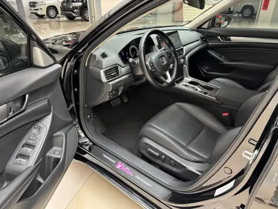 Honda Accord 2023, 69000 км, за 105000 CNY - фото 4