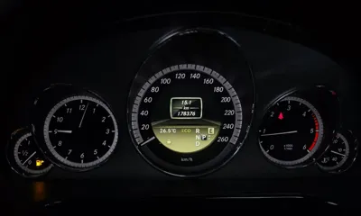 Mercedes-Benz E-Class 2011, 178376 км, за 5500000 KRW - фото 8