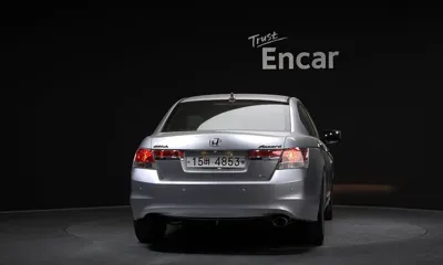 Honda Accord 2011, 165355 км, за 4900000 KRW