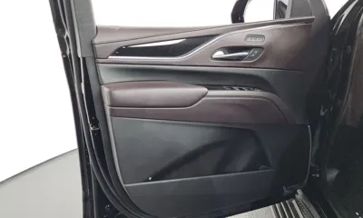 Cadillac Escalade 2023, 88719 км, за 91900000 KRW - фото 24