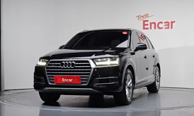 Audi Q7 · 2019 год