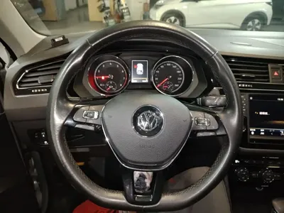 Volkswagen Tiguan L 2017, 89200 км, за 76400 CNY - фото 7
