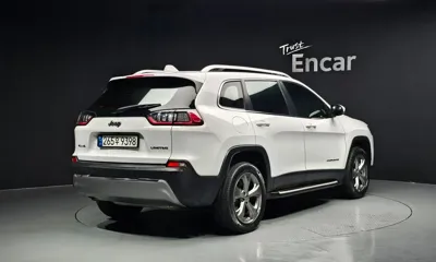 Jeep Cherokee 2020, 20555 км, за 20500000 KRW