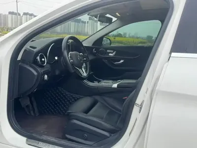 Mercedes-Benz C-Class 2019, 75000 км, за 108000 CNY