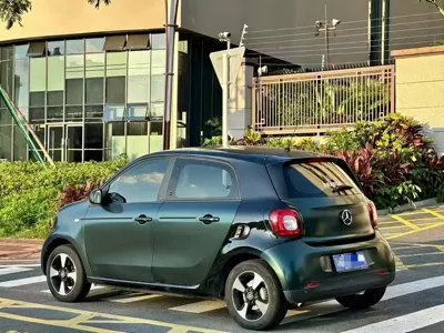 Smart Smart Forfour 2018, 100000 км, за 39800 CNY