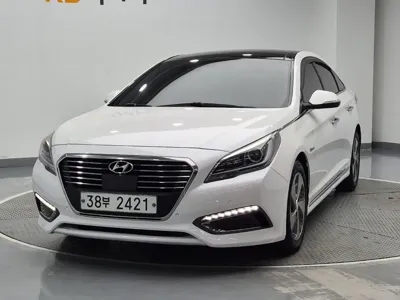Hyundai Sonata · 2015 год