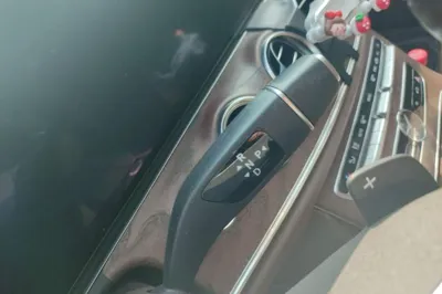Mercedes-Benz E-Class 2019, 77100 км, за 202992.87 CNY - фото 13