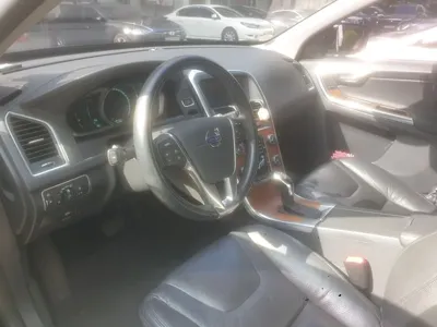 Volvo XC60 · 2014 год