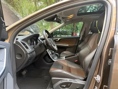 Volvo XC60 2016, 112000 км, за 53500 CNY