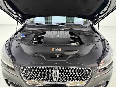 Lincoln Aviator 2021, 59800 км, за 209899 CNY - фото 10