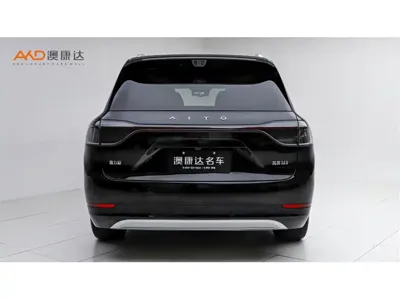 AITO 问界 AITO M9 2025, 8000 км, за 405000 CNY