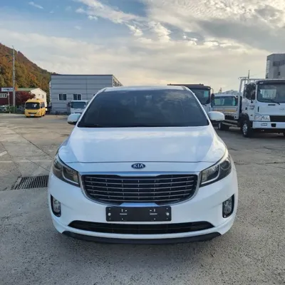 Kia Canival 2017, 245165 км, за 9900000 KRW