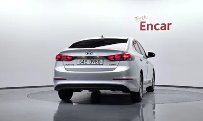 Hyundai Avante 2016, 66328 км, за 8800000 KRW