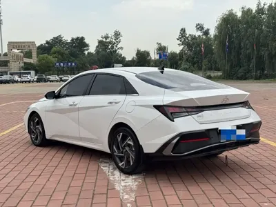 Hyundai Elantra 2025, 10000 км, за 68900 CNY - фото 9