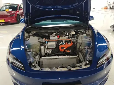 Tesla Model 3 2025, 12000 км, за 240500 CNY - фото 20