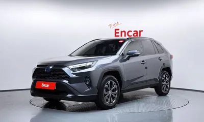 Toyota RAV4 · 2024 год