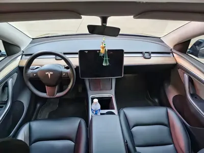 Tesla Model Y 2022, 120000 км, за 138800 CNY
