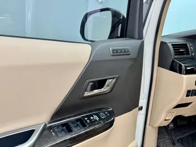 Toyota Alphard 2016, 130000 км, за 143800 CNY - фото 8