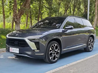 Nio ES8 · 2020 год